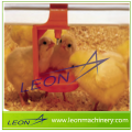 Fábrica da marca LEON feita com sistema de bebedouro para aves